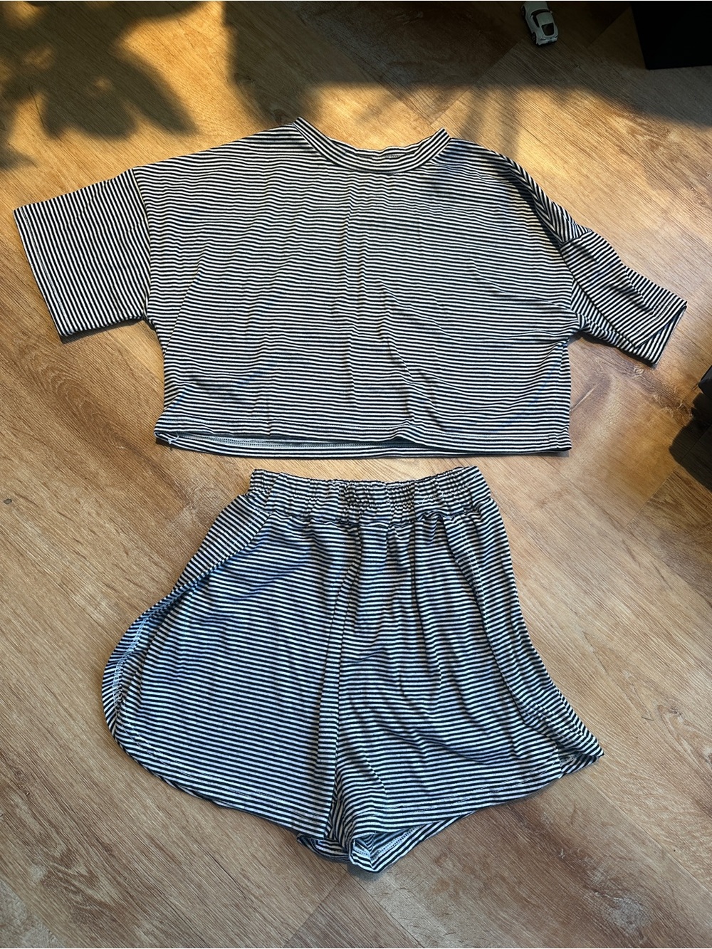 Striped Short Sleeve Crop Top & Shorts Lounge Set - Black/White